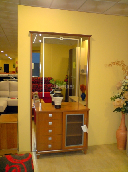 Oferta liquidación, muebles con grandes descuentos