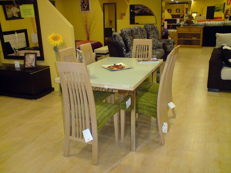 Oferta liquidación, muebles con grandes descuentos