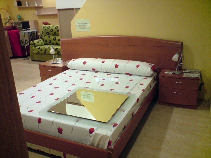 Oferta liquidación, muebles con grandes descuentos