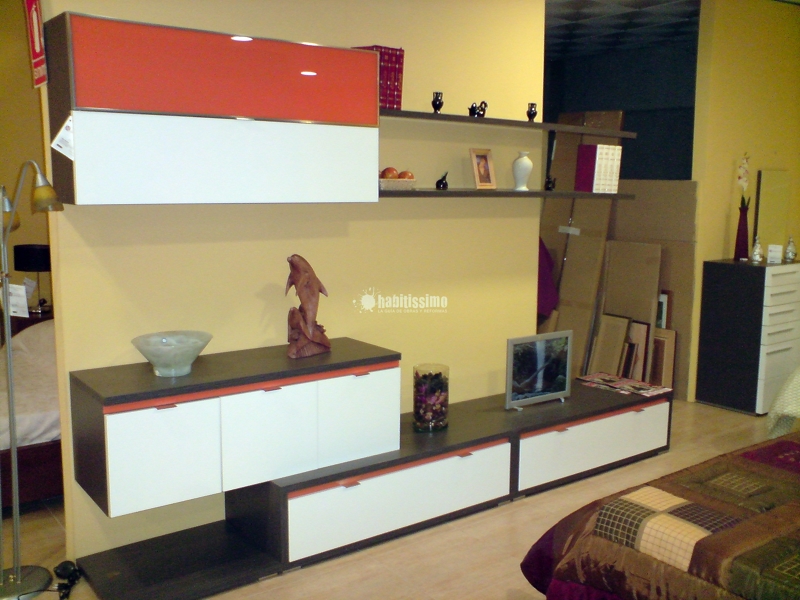 Oferta liquidación, muebles con grandes descuentos
