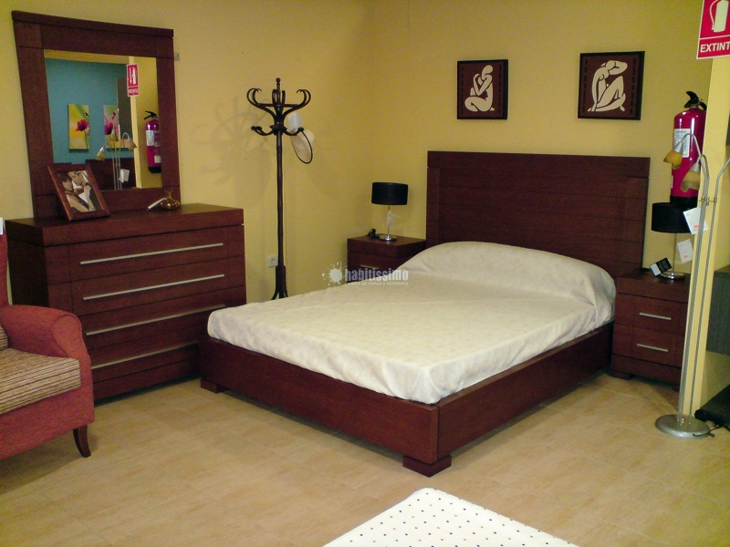 Oferta liquidación, muebles con grandes descuentos