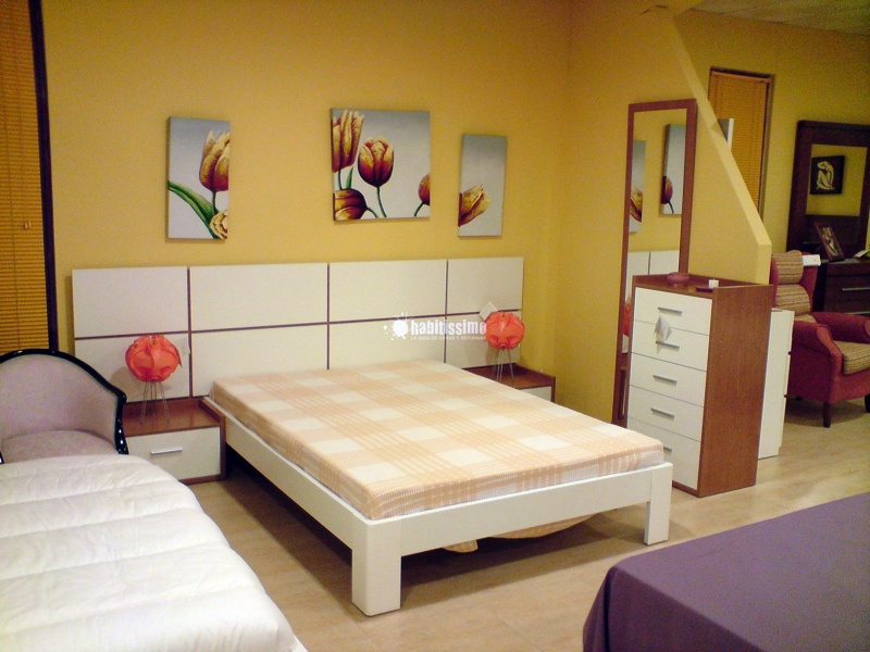 Oferta liquidación, muebles con grandes descuentos