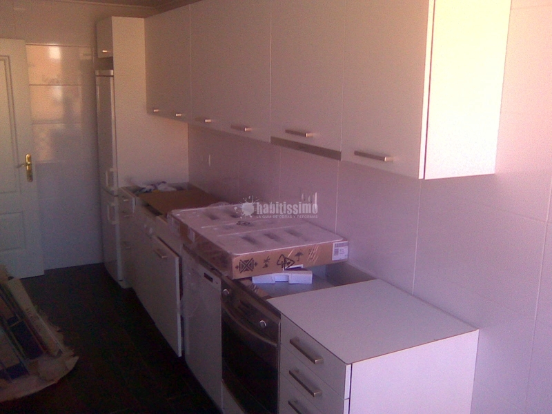Oferta reforma cocina total, mobiliario y campana incluido 3900 €