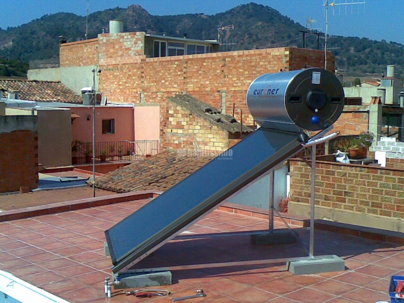 Oferta Termosifón 200L Por 1300€