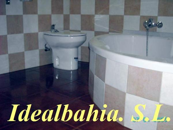 Alicatado en Baño
