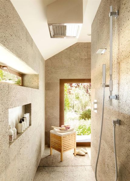baño con hornacina