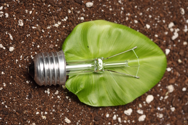 ¿Es legal poner placas fotovoltaicas encima de mi tejado?