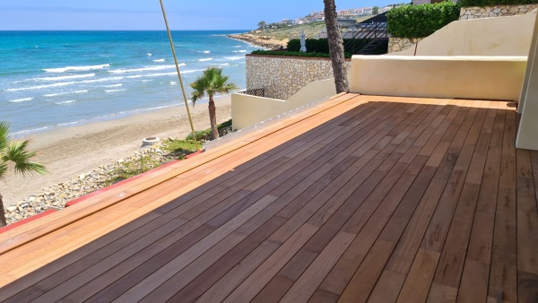 Madera Exterior de Iroko