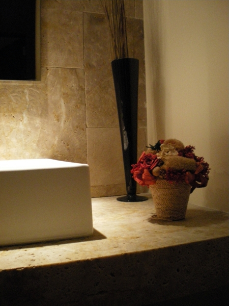 Oferta travertino Envejecido Antares-miel Baño