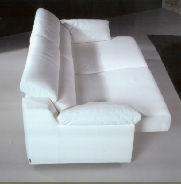 omega sofa abierto