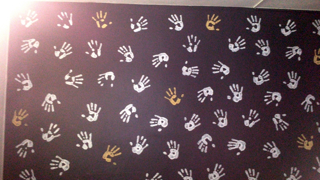 Paño en satinado con manos personalizada