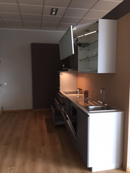 PROMOCIÓN 50% COCINA LACA TEXTURADA COLOR GRIS ACERO