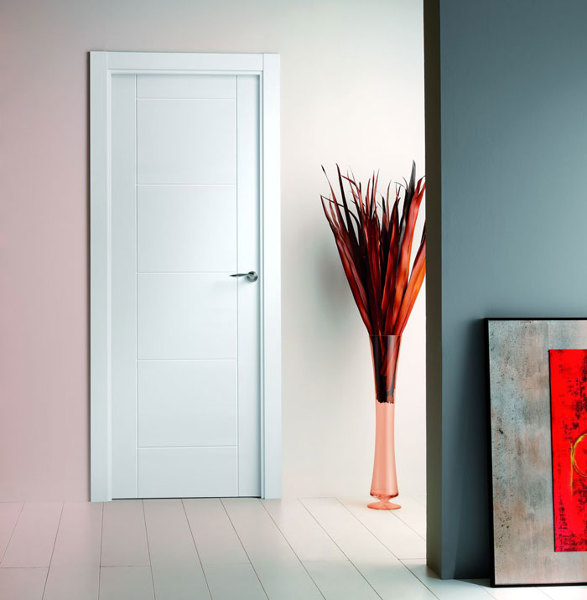 PUERTA DE INTERIOR MACIZA BLANCA LACADA MODELO 2008