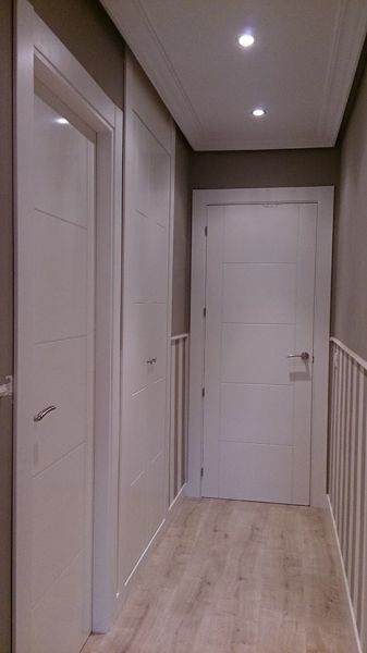 Puerta lacada