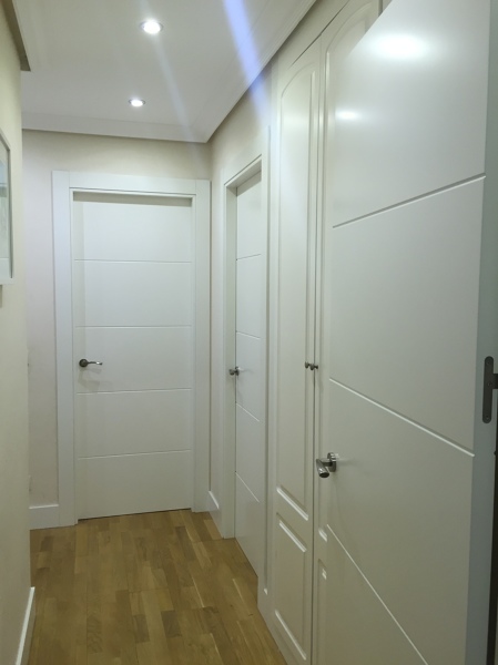 Puerta lacada