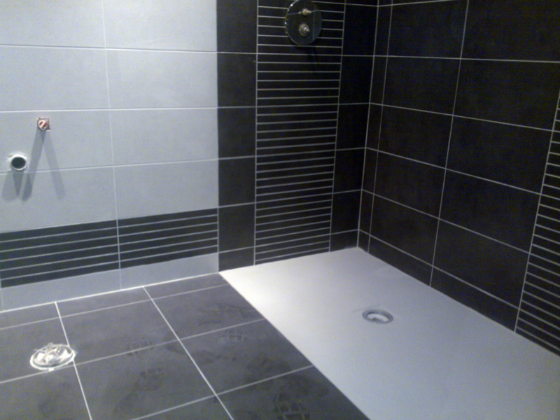 reforma de baño, con plato de ducha extraplano