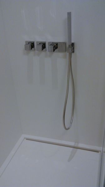 Revestimiento de paredes en el baño