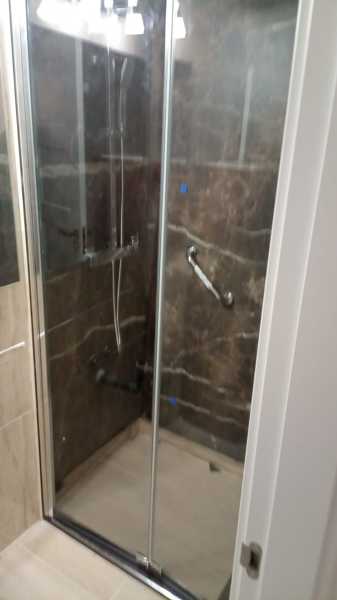 revestimiento en ducha con placas gran formato