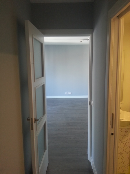 salón y puertas
