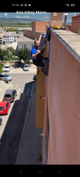 Trabajo vertical para aire acondicionado