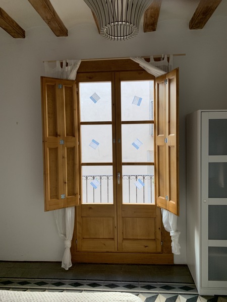 VENTANA DE MADERA DE PINO