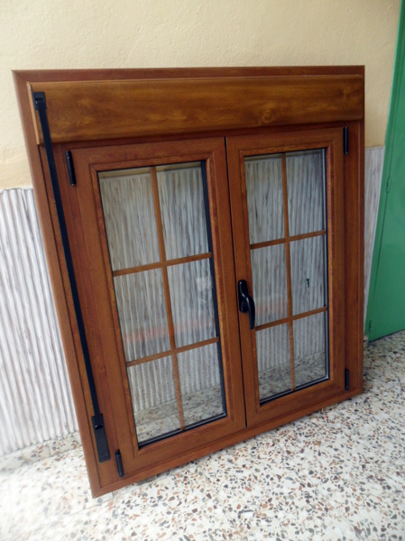 Ventana oscilo batiente