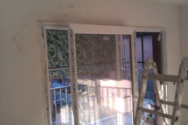 Ventana pvc osciloparalela