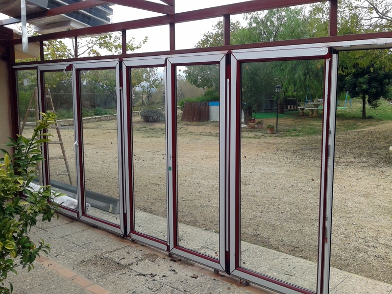 Ventanales de PVC para cerramiento de porches, balconeras, etc.