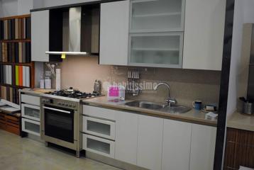 Cocina lacada texturizada 1200 €