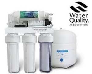 Artos de comprar agua