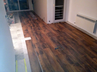 Colocación de tarimas y parquet por 8,50€. m2 