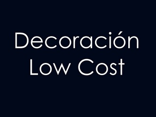 Decorador de interiores con muebles de Ikea y similar.