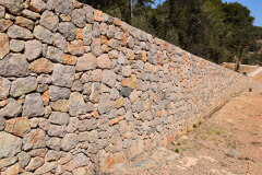 Muro de piedra rustica