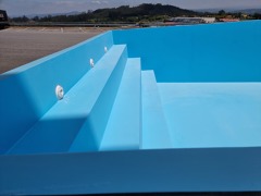 PISCINA EN STOCK