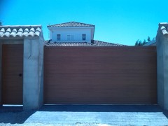 PUERTAS CORREDERAS MOTORIZADAS