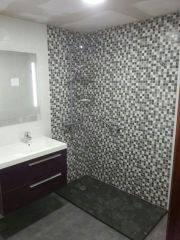 reformamos su baño desde la fontaneria asta el techo en una semana