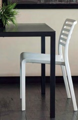 Mobiliario de hostelería y decoración.