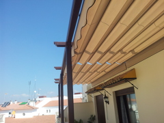TOLDOS Y PÉRGOLAS