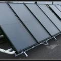 INSTALACIÓN EN BATERIA DE PLACAS SOLARES TERMICAS CON ACUMULADOR EN INTERIOR