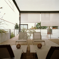 Intimidad: terraza superior _ toldos horizontales y verticales regulables
