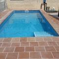 PISCINA CON TERRAZA