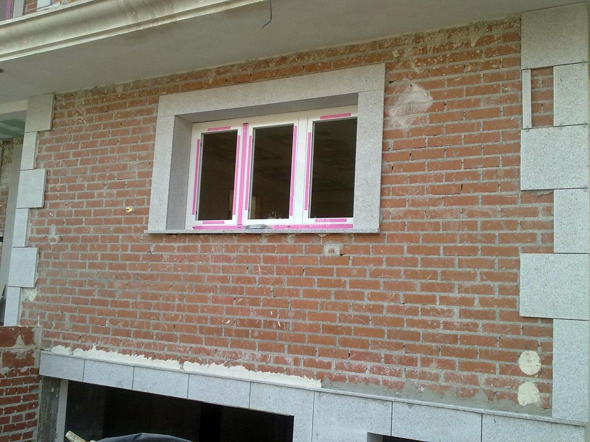 Revestimientos en monocapa raspado en chalet