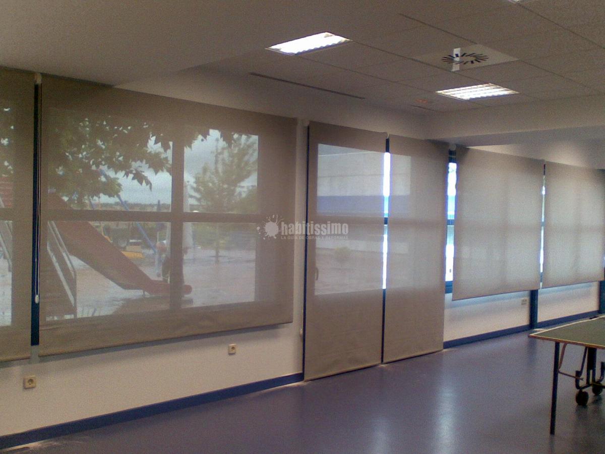 Instalacion estores y cortinas en Fundacion BOBATH