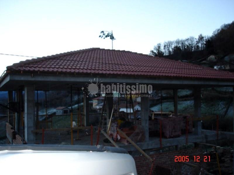 Construcción de casa de pueblo