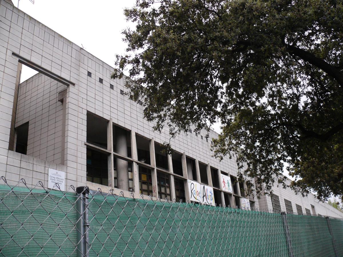 Rehabilitación de fachada del Ceip Rafael Alberti (Badalona)