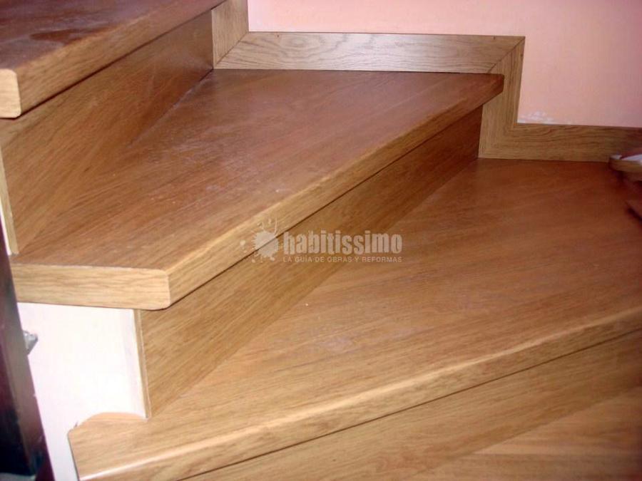 Forrado de escalera con laminado de Quick Step