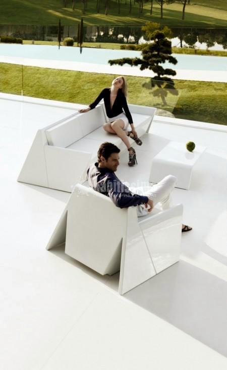 Vondom, muebles de jardín y maceteros