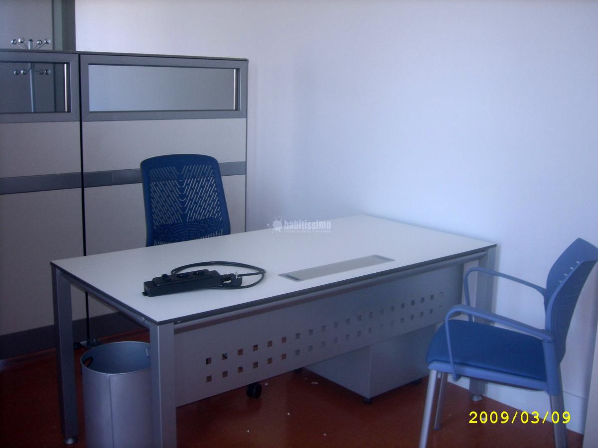 Amueblamiento edificio policia local de Coslada