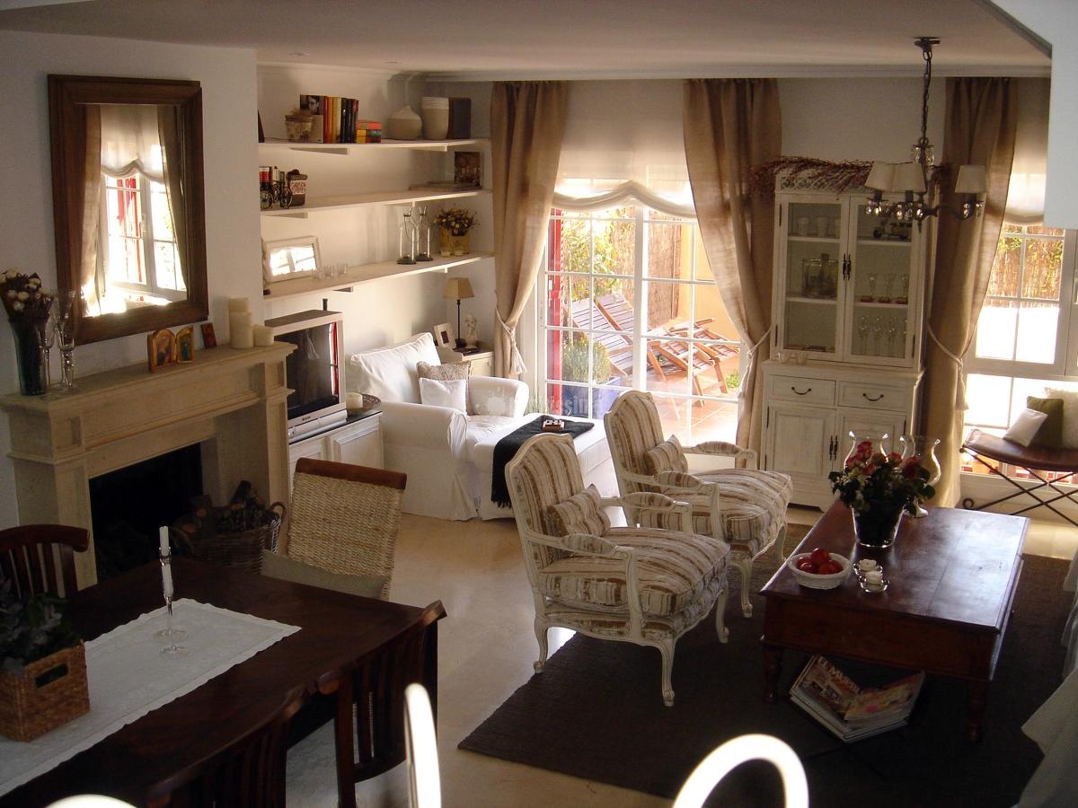 Reforma vivienda con chimenea