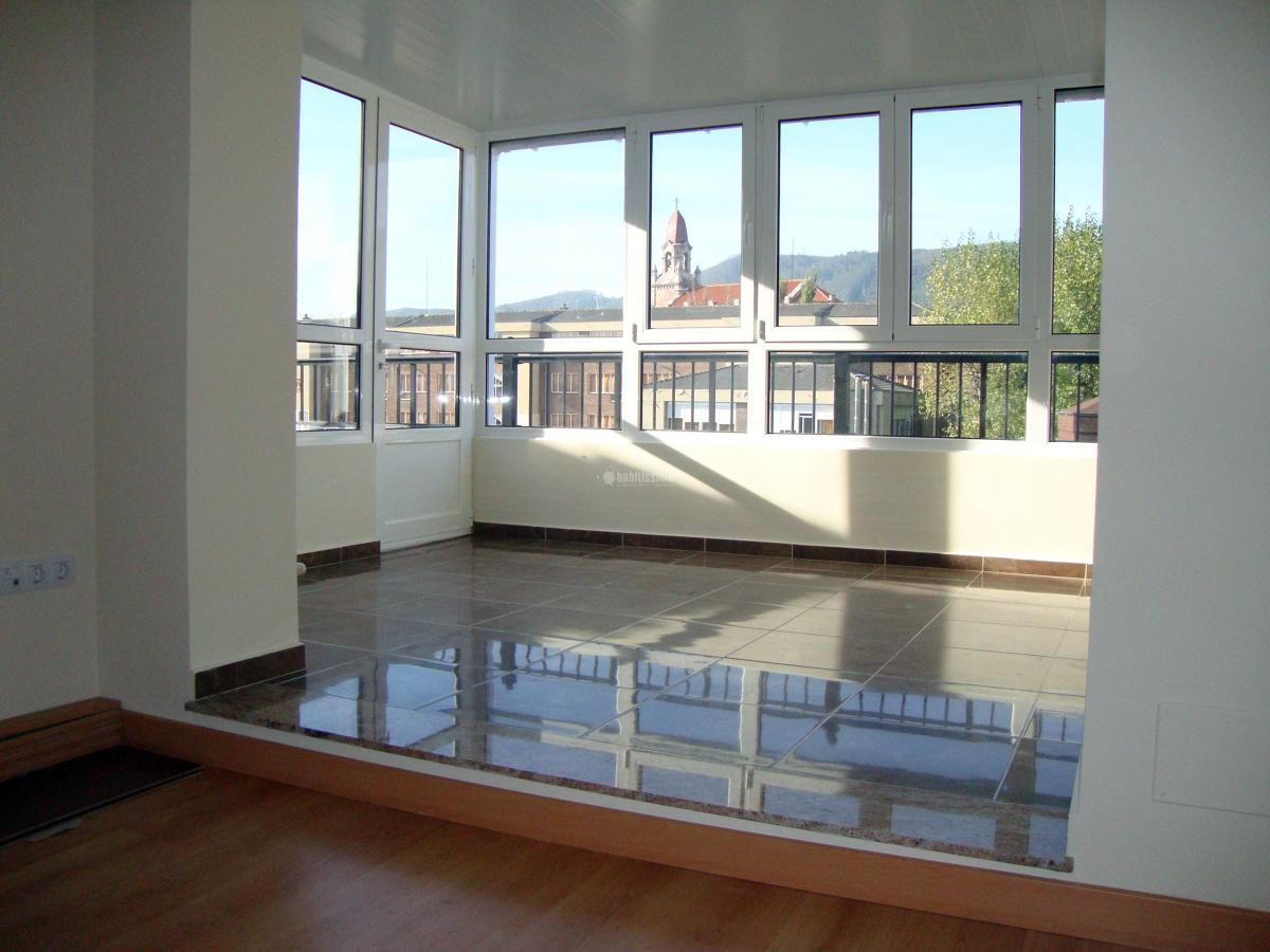 Piso en calle Peña Santa de Enol, Oviedo